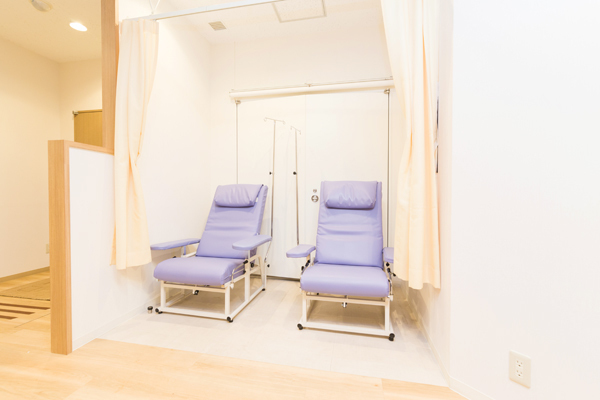 新宿内視鏡クリニック 休憩スペースもあるためリラックスして過ごせる