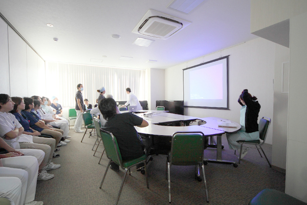 鶴見歯科医院 専門家との連携で、術前術後のリスクを減らす