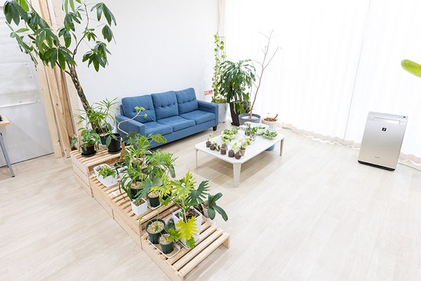 フォレストガーデンクリニック スタッフ一同、患者と家族の悩みに寄り添うことを心がけている