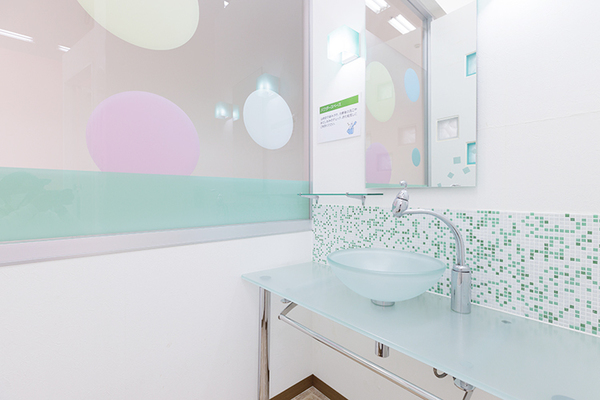 八千代緑が丘駅TaCファミリー歯科 地域密着のクリニックだが、機器設備も豊富な同院