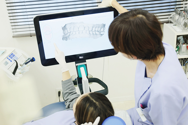 なまため歯科医院 患者の負担を軽減できるようさまざまな手法を取り入れている