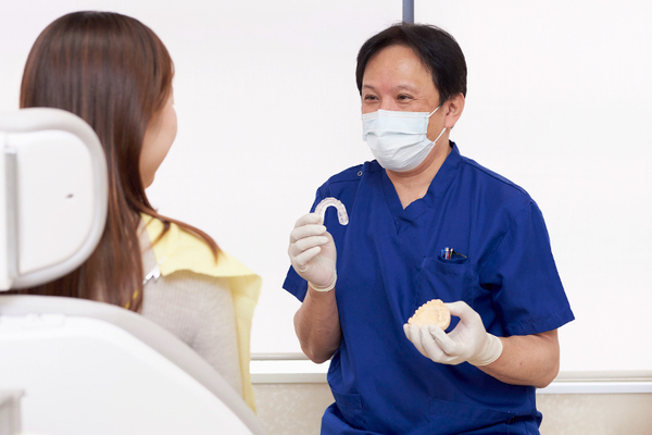 秋山歯科医院 患者自身に身につけてほしいセルフケア方法をアドバイス