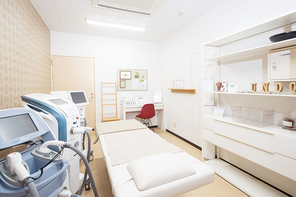 宇都宮腎内科皮膚科クリニック 自己処理による肌トラブルを防ぐために、選択肢に医療脱毛も