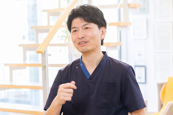 オカダデンタルオフィス 多職種が一丸となり、チームで患者をサポートしている