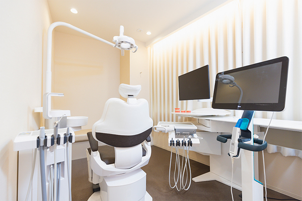 デンタルオフィス心 術後の不安な症状があれば、すぐに相談を