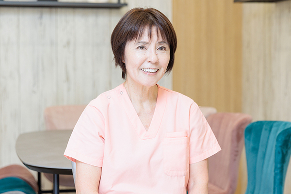 浅川歯科 患者と一緒に治療を考える姿勢が印象的な小見山院長