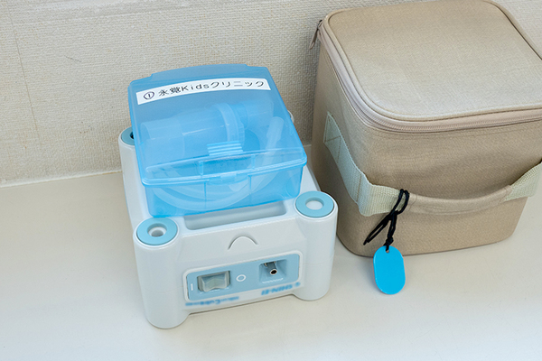 永覚Kidsクリニック 必要最小限の内容で治療を行い、吸入器の使い方も手厚くサポート