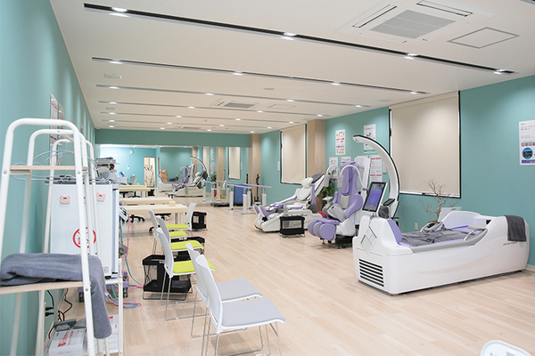 まつおか整形外科クリニック 日常の基本動作の回復をめざすためリハビリ室を完備