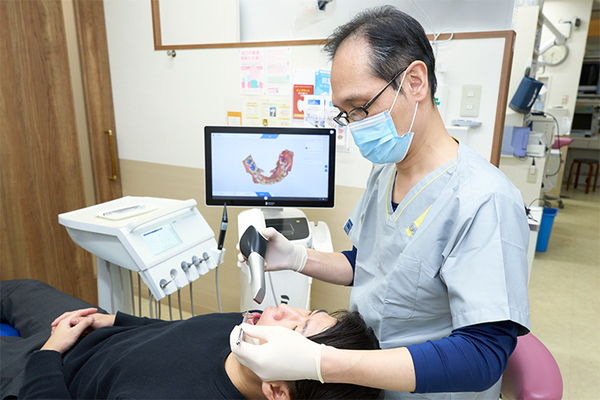 ブランカ歯科医院 患者一人ひとりの口腔内の状態に沿った治療計画を立てる