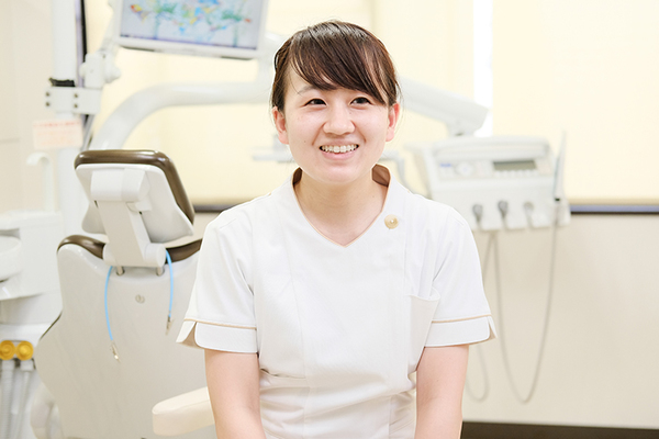 いとうデンタルクリニック 患者の気持ちに寄り添い診療を行う堺先生