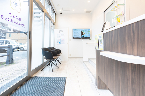 はこざきデンタルクリニック 少しでも気になることがあれば、医師や歯科衛生士に相談を