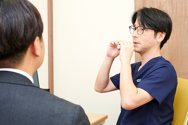 東川口いといがわ内科 治療効果を高めるため、吸入器の使い方まで丁寧にサポート