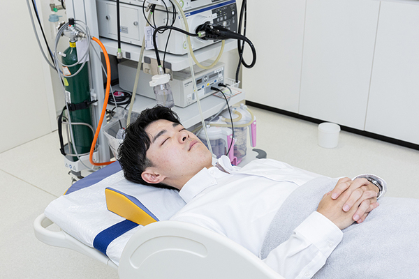 ぐしま胃腸内科クリニック 眠った状態で検査を受けられるため、患者の負担が少ない