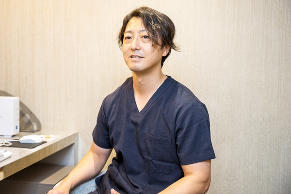 広島DS 内視鏡・日帰り手術クリニック 医療の質、人、空間を大切にしていると話す頼田先生