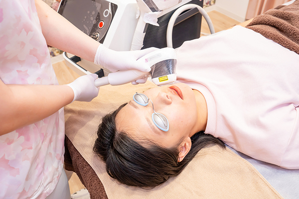 まゆりなclinic名古屋栄 肌状態や基礎疾患を踏まえた個別対応を行う