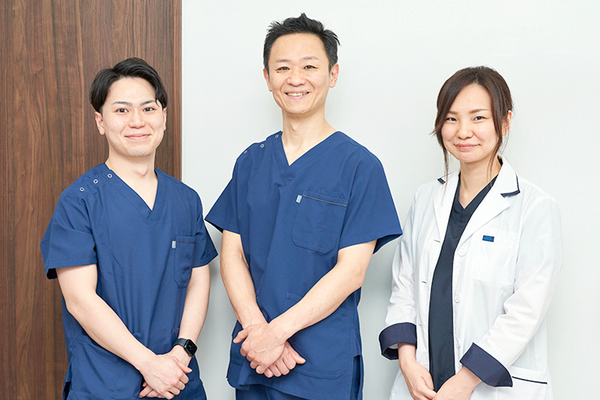 樹のひかり形成外科・皮ふ科 奈良本院 女性医師も在籍。それぞれの個性が光る頼れる医師たちが迎える