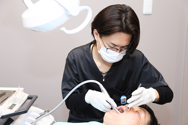 タナカ歯科 全身の健康維持のためにも定期検診を進めている