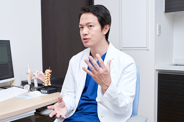 やまかわ整形外科・リハビリクリニック 整形外科医と経験豊富な理学療法士が連携し、患者をサポート