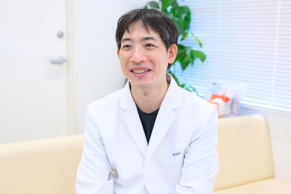 クリニックプラス池尻大橋 漢方に詳しい医師のもとで診察を受けてほしいと話す