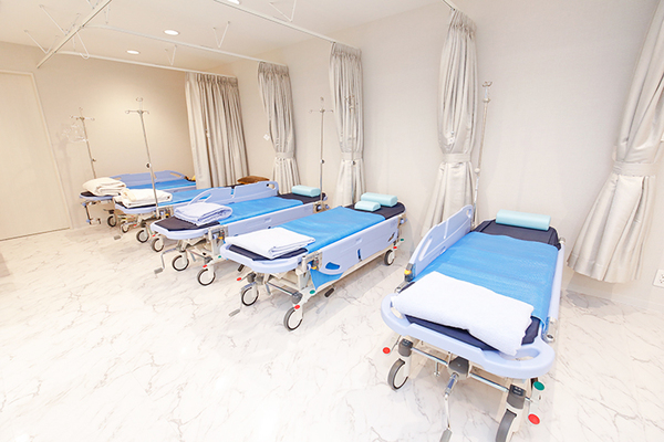 越谷レイクタウン駅前胃と大腸の消化器内科内視鏡・肛門クリニック 検査時には鎮静剤などを用いて、苦痛の軽減に努める