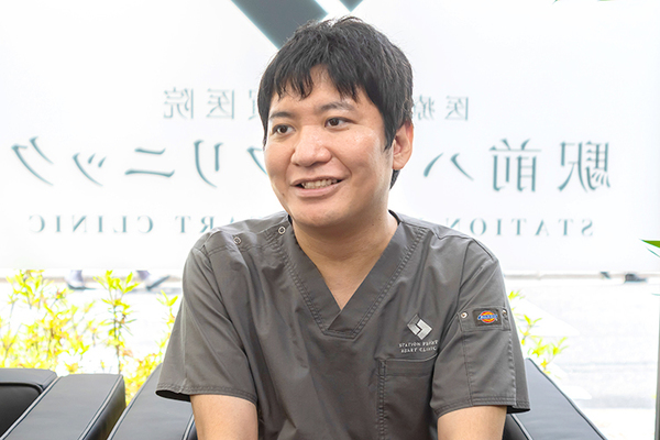 須賀医院駅前ハートクリニック 違和感を感じたらすぐに相談してほしいと話す