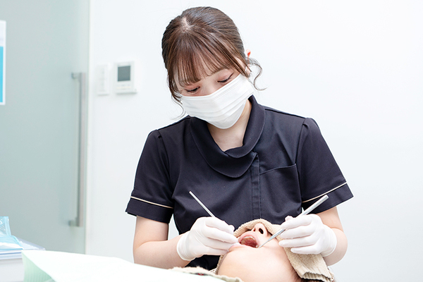 ドルミーレデンタルオフィス表参道 インプラント周囲炎にならないよう、定期的なメンテナンスが重要