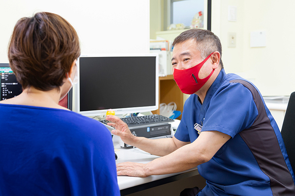 福間内科医院 わかりやすさを意識し、検査画像をもとに結果について説明