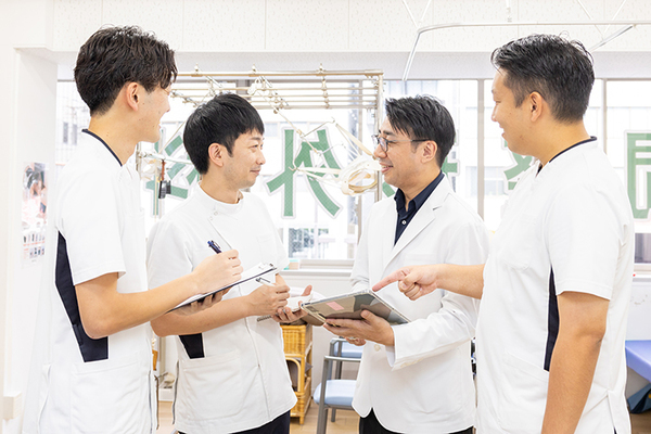 近間整形外科クリニック しっかり連携を取り、過不足のない治療を提供