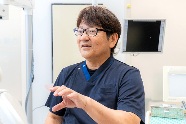 西尾歯科 気になることがあれば、気軽に相談に来てほしいと話す院長