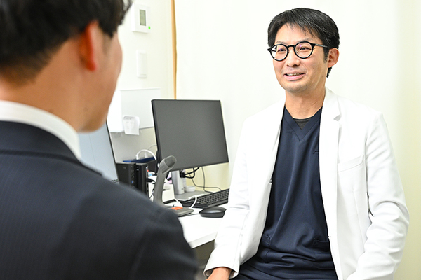 柏駅東口オーク消化器内科・内視鏡クリニック 婦人科・泌尿器科とも連携し、おなかの不調は気軽に相談