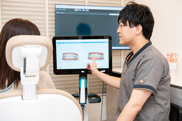 リュミエールデンタルクリニック水道橋 検査画像を活用した、わかりやすい説明を重視している中澤院長