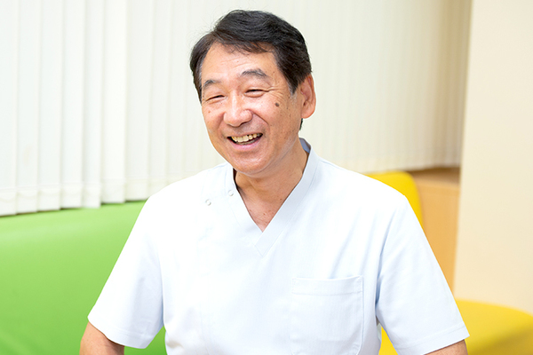 医療法人社団 さくまこどもクリニック 専門的な知識を持つ医師に相談してほしいと語る佐久間院長
