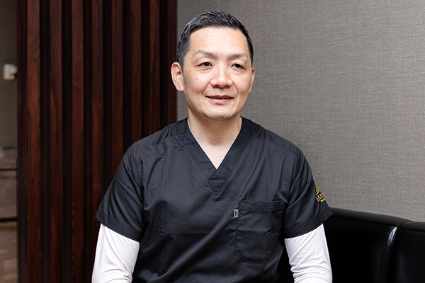 関内馬車道デンタルオフィス 経験豊富な院長が、さまざまな患者や症例と向き合う