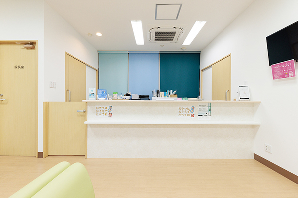 藤沢せせらぎこどもファミリークリニック 患者の生活背景も察する診察を心がけ、信頼関係を築く