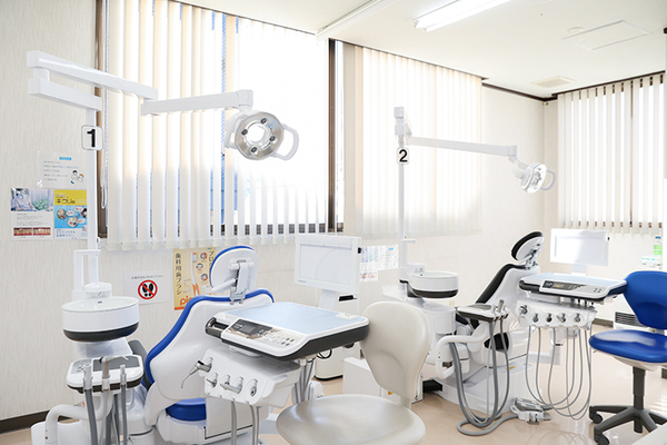 ナルトミ歯科医院 見えない部分も疎かにしない丁寧な治療を提供