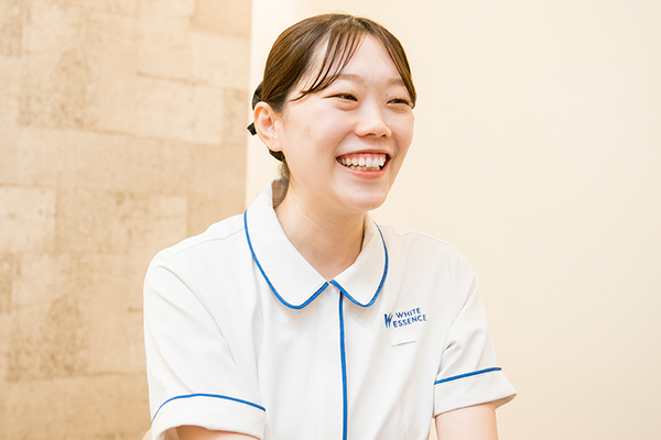 安佐祇園デンタルクリニック スタッフ一丸となって「四方笑顔」という理念の実現をめざす