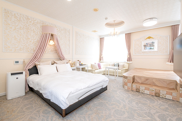 そらレディースクリニック プロジェクターを完備した広い特別室