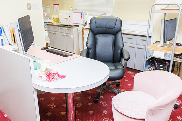 桃崎レディースクリニック 患者の要望に合わせた診療を行う