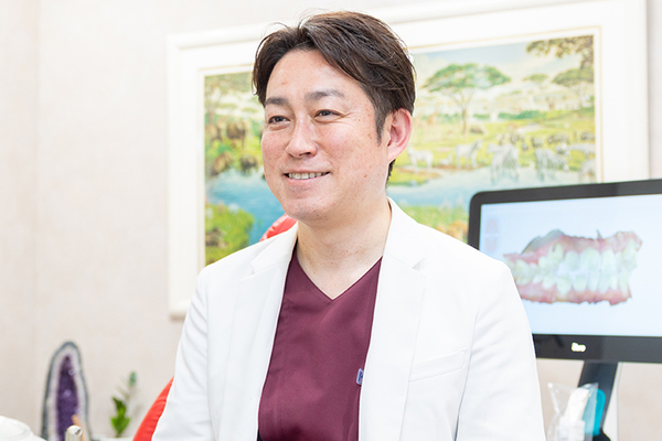 むらつ歯科クリニック 気になることがあれば何でも聞いてくださいと話す三嶋先生