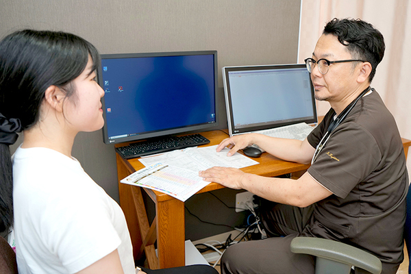 茅ヶ崎信愛クリニック データや図表を活用し、健診結果や病状をわかりやすく説明