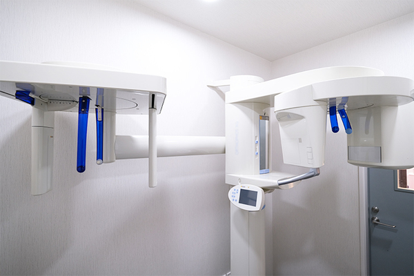 四谷三丁目歯科・矯正歯科 エックス線検査を活用し、目に見えない部分まで詳しく診査する