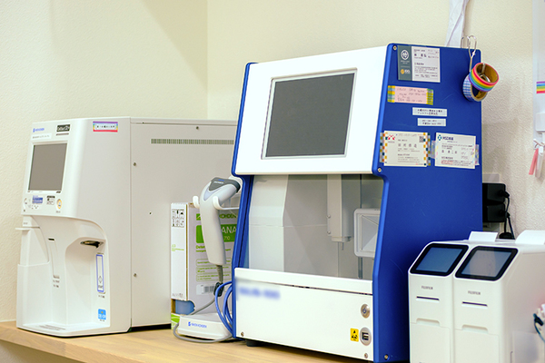 練馬・武蔵野こどもクリニック 迅速な診断につなげるアレルギー検査機器