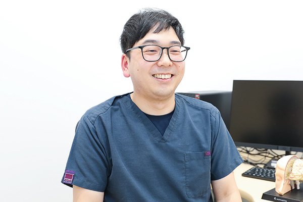 印西千葉ニュータウン頭痛・脳神経内科クリニック 初めての脳神経内科でも、丁寧な診察で不安に寄り添う鈴木院長