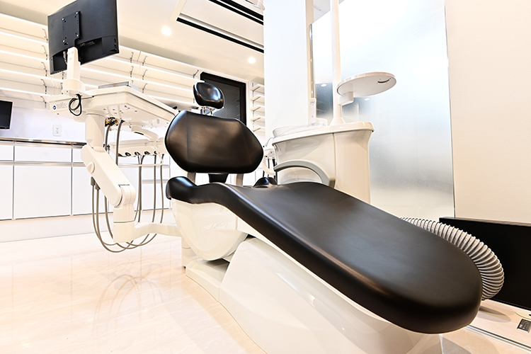 歯茎がしみる 痩せて後退する 知覚過敏や歯周病について ドクターズ ファイル