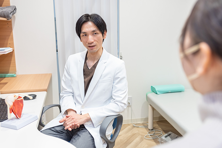 中野タカハシ整形外科クリニック 肩こりや腰痛は早めに受診を 接骨院とは異なる整形外科の痛み治療