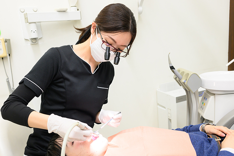 芦屋浜歯科クリニック 天然歯に近い見た目と機能を追究 インプラント治療でQOL向上を