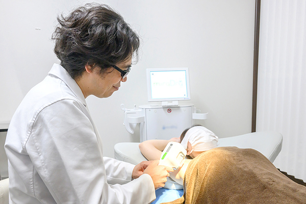 つかもと形成外科・創傷クリニック 子どもが汗やにおいに悩むケースも 多汗症・わきがの治療