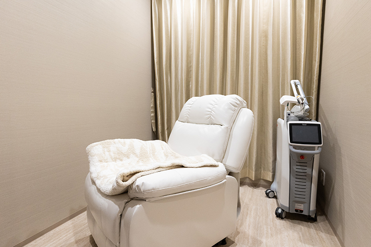 VERNO SKIN CLINIC しみなどの種類を見極めて  見た目にも配慮したケアを提案