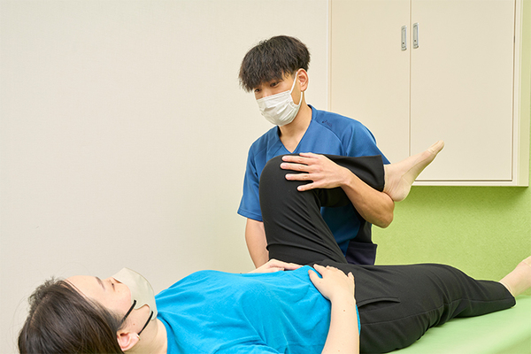 もりのみや整形外科 オーダーメイド治療を支える 理学療法士によるリハビリテーション