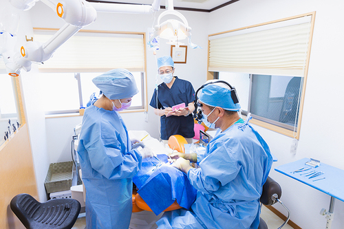 設備・体制・衛生管理 精度と安心感にこだわるインプラント治療